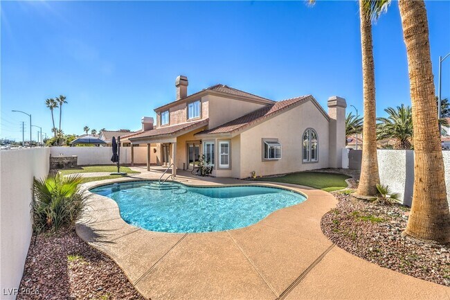 Building Photo - 3024 N Red Bay Way