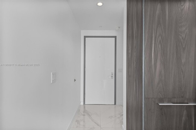 Building Photo - 3131 NE 7th Ave