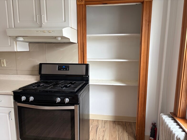 Kitchen - 6 Smythe St