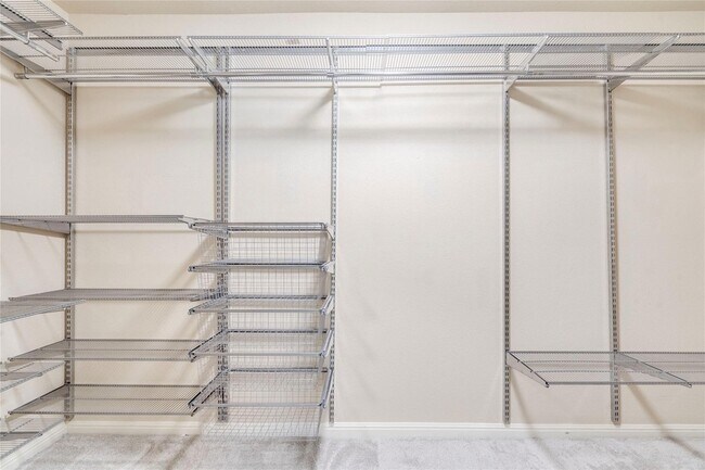 Building Photo - 128 San Miniato St