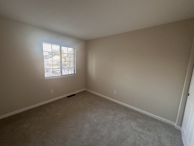 Building Photo - 4145 Rockford Dr