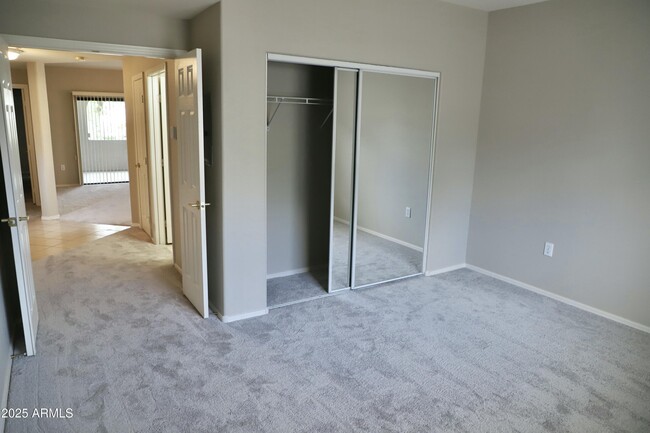 Building Photo - 9555 E Raintree Dr