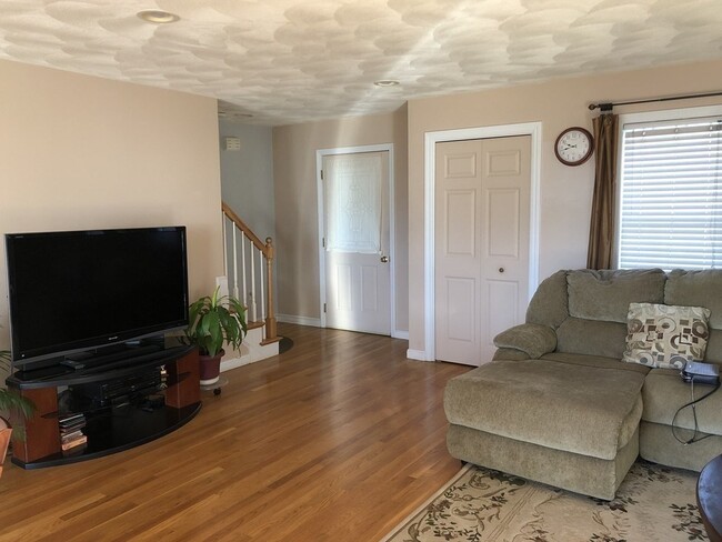 Building Photo - 111 Oxford St