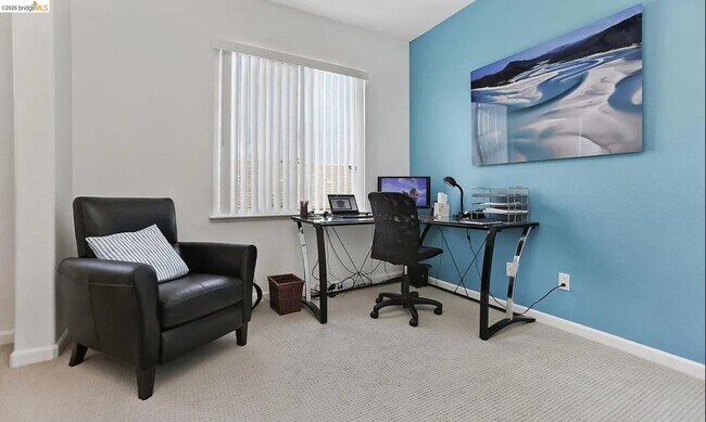 Building Photo - 3251 Lookout Point Loop