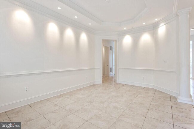 Building Photo - 8319 Quarry Manor Terrace