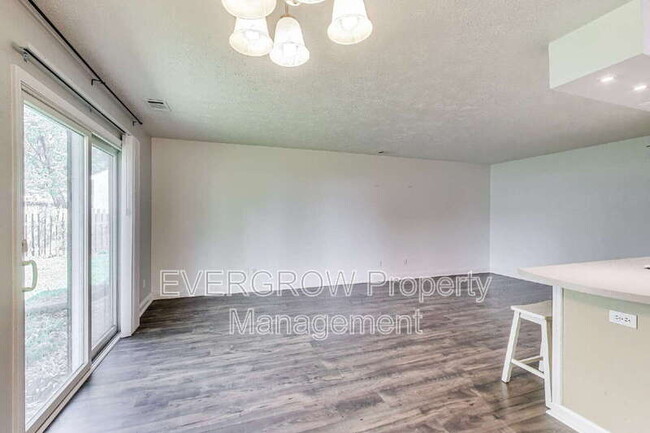 Building Photo - 3534 Ribbon Dr