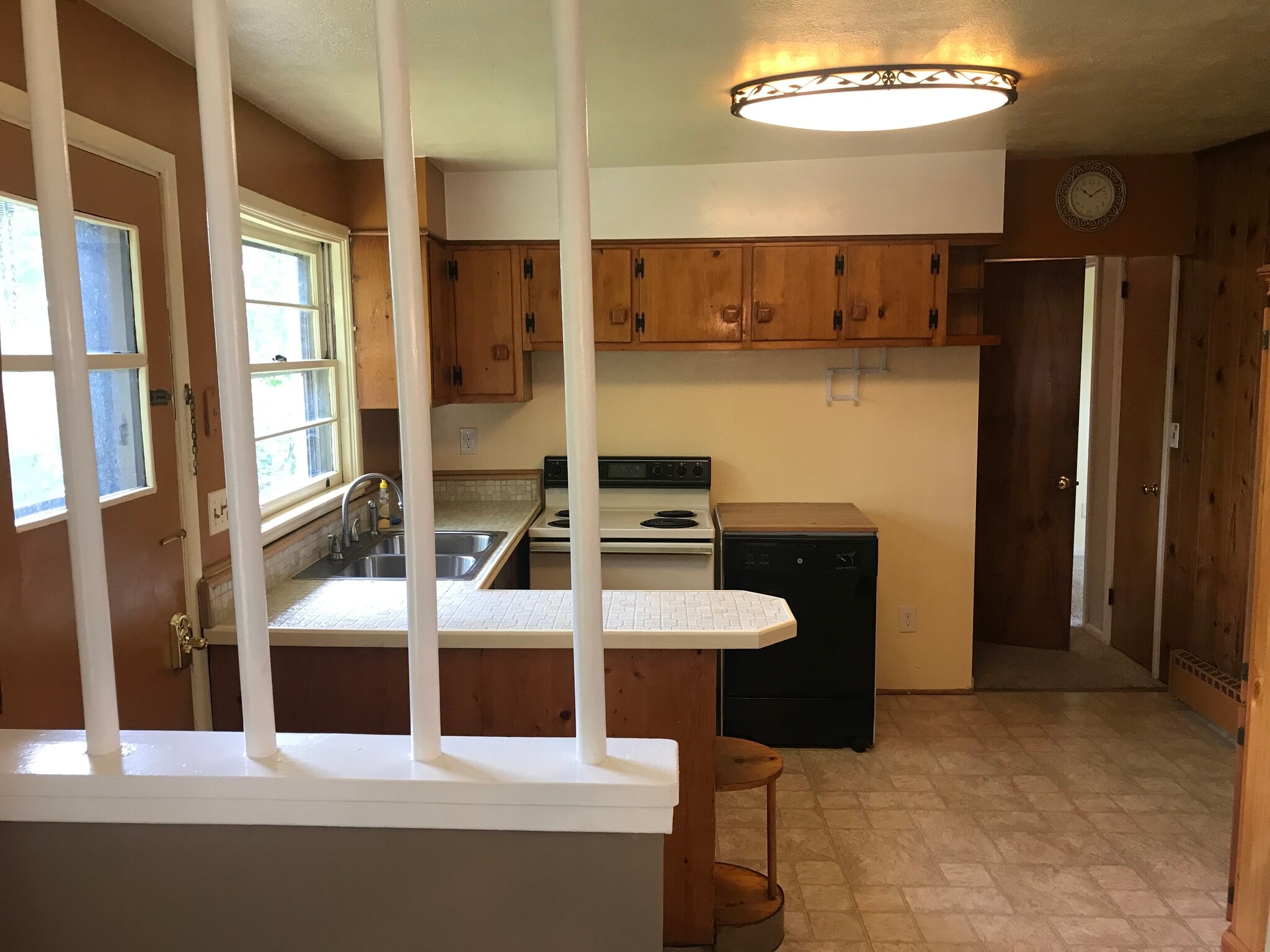 Building Photo - 6012 Donlar St