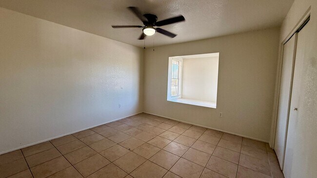 Building Photo - 3128 E Cicero St
