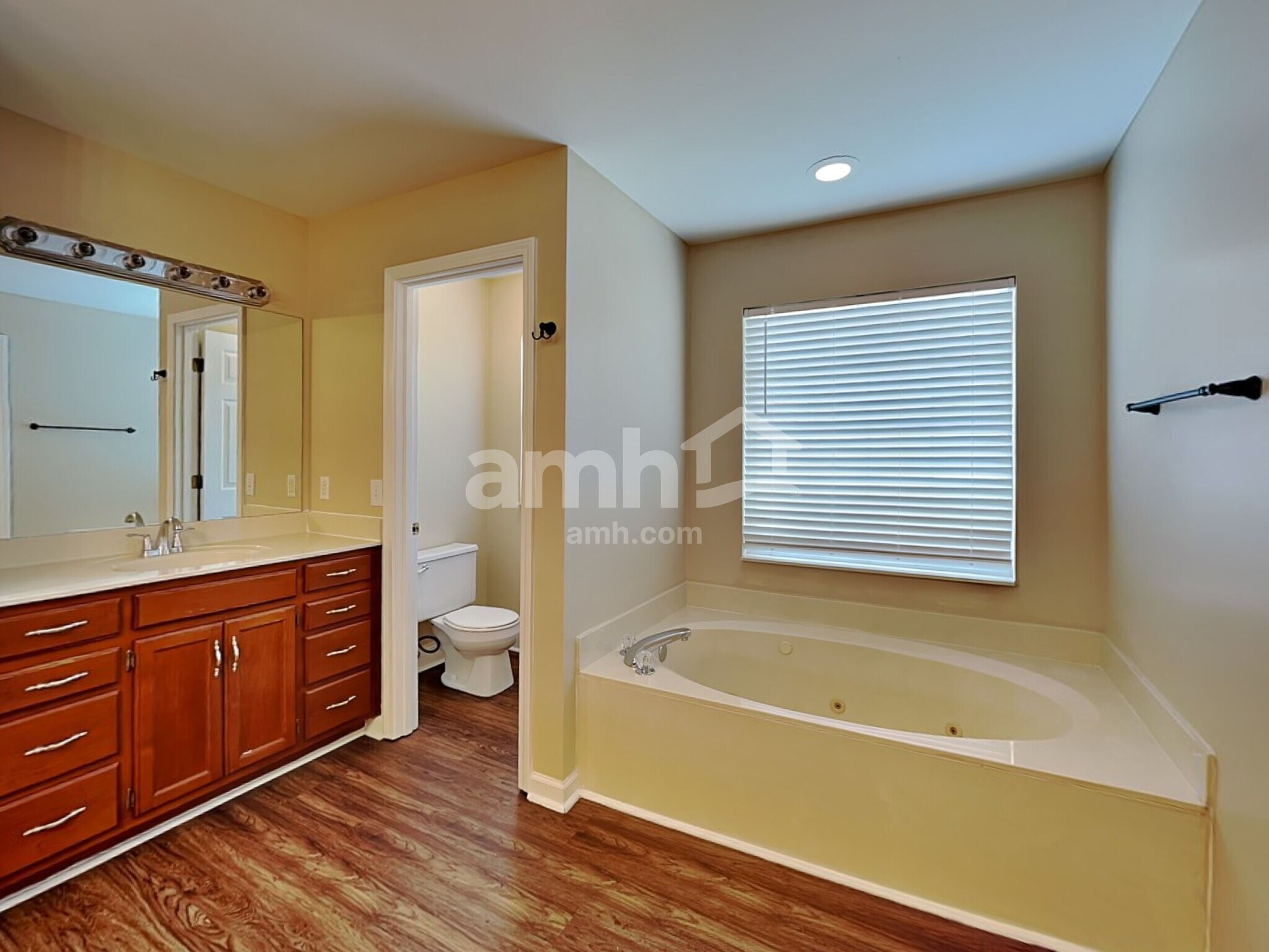 Building Photo - 309 Kentons Way