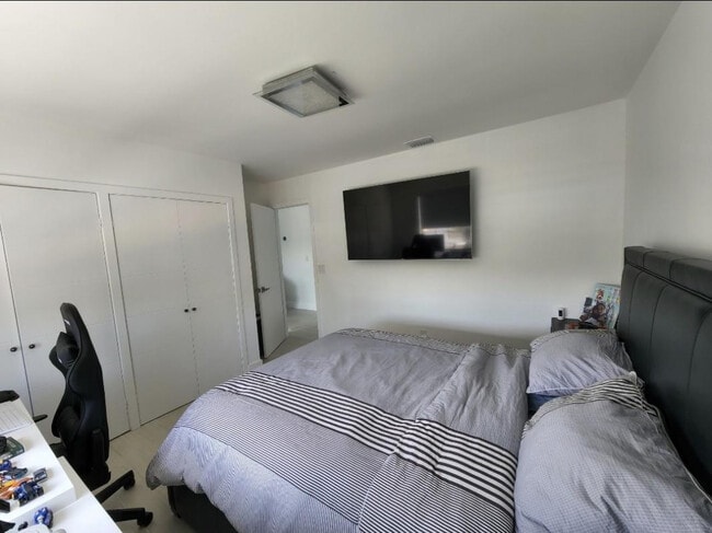 Building Photo - 9706 NW 51st Terrace