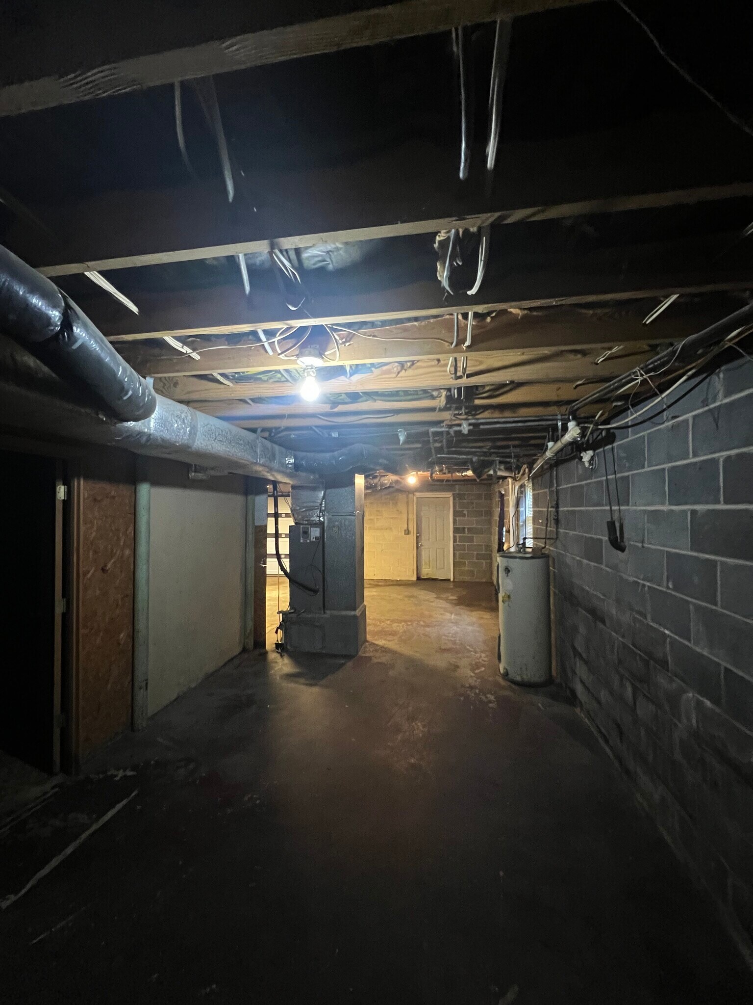 Building Photo - 112 Evergreen Rd