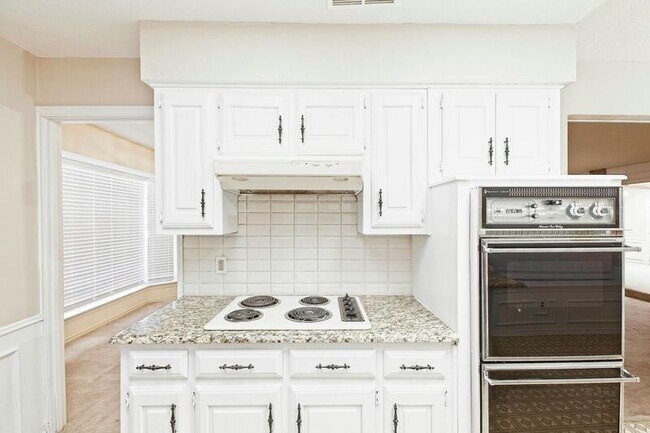 Building Photo - 2116 Winterstone Dr