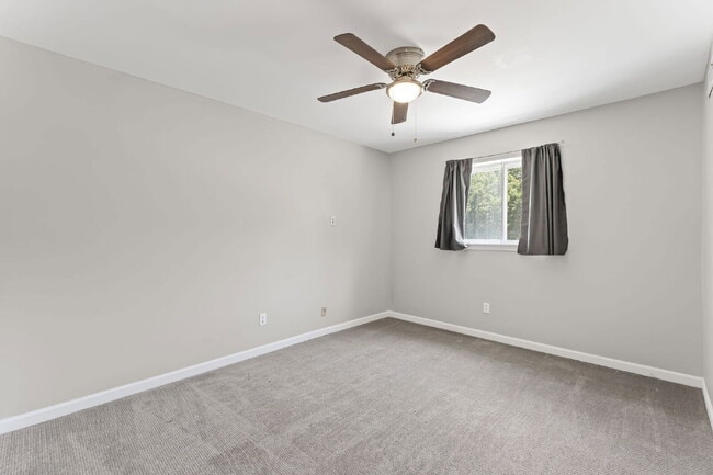 Building Photo - 7309 Cardigan Cir