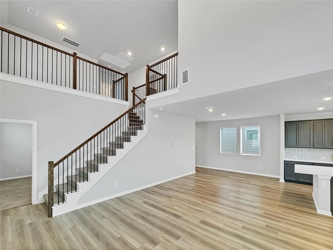 Building Photo - 2437 Roosevelt Rd