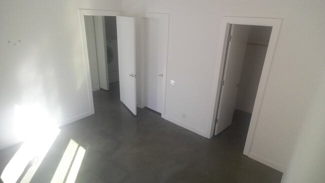 Building Photo - 223 Dougram Ave