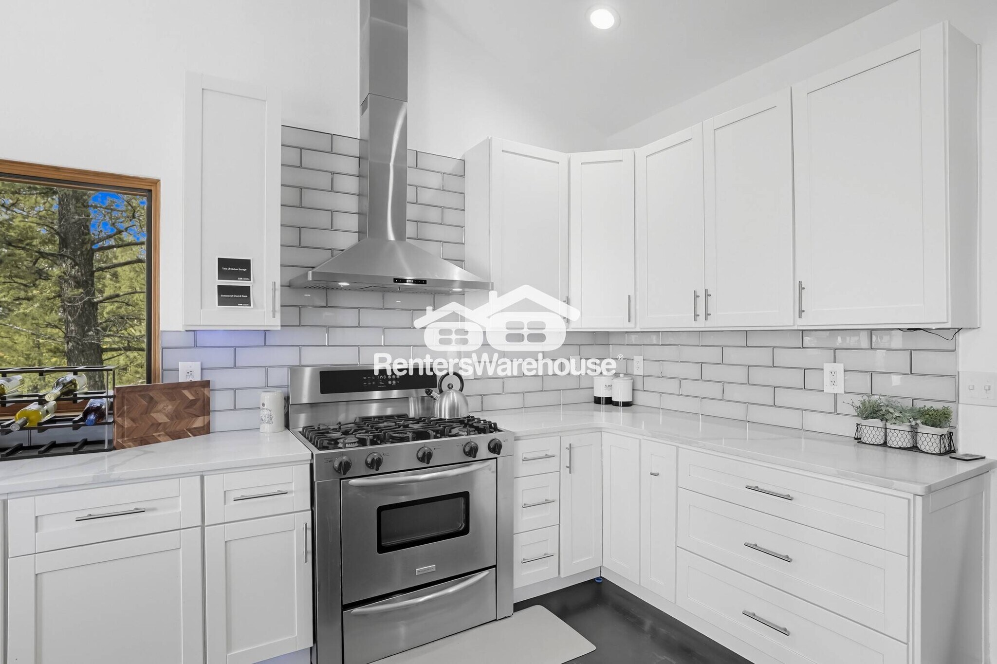 Building Photo - 11760 Baca Rd