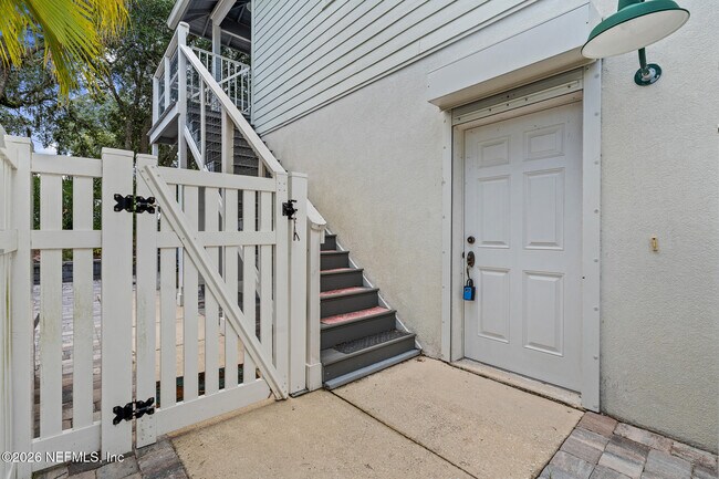 Building Photo - 1708 Castile St