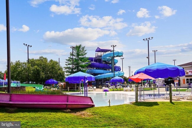 Building Photo - 14301 Grape Holly Grove