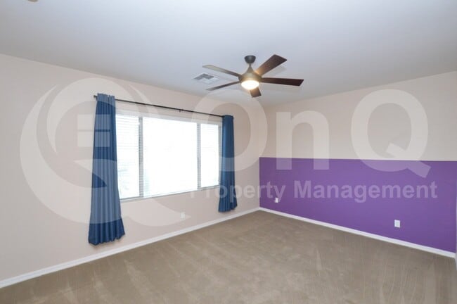 Building Photo - 1522 E Hummingbird Way
