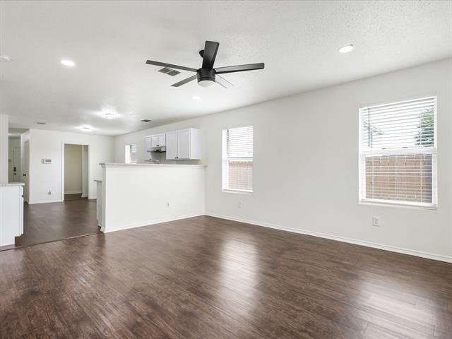 Building Photo - 4816 Waterford Dr