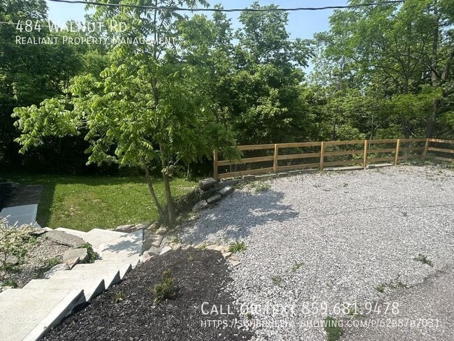 Building Photo - 484 Walnut Rd