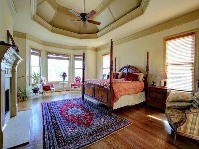 Building Photo - 502 Rivercliff Trce