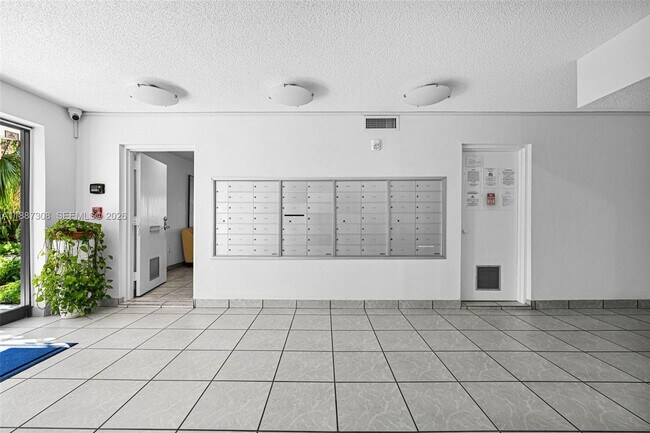 Building Photo - 17800 Atlantic Blvd