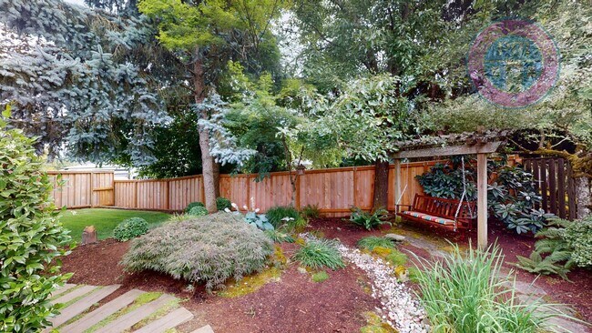 Building Photo - Gorgeous Single Level Home in Sought After...