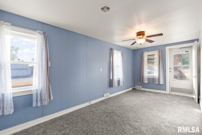 Building Photo - 4208 S Lafayette Ave
