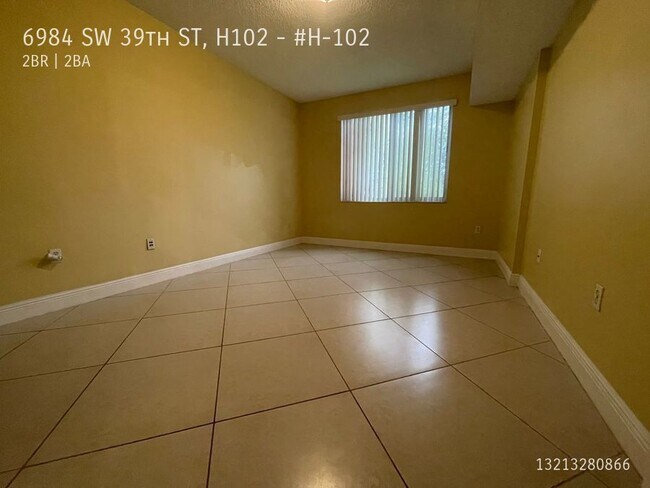 Building Photo - 6984 SW 39th St