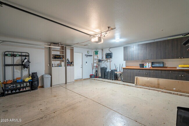 Building Photo - 9102 E Siesta Ln
