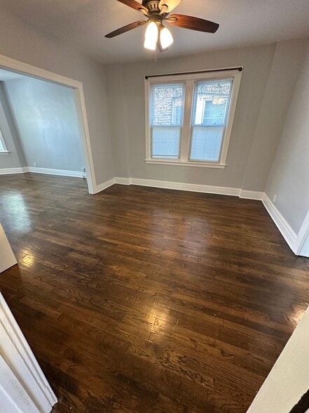 Building Photo - 3733 W Addison St