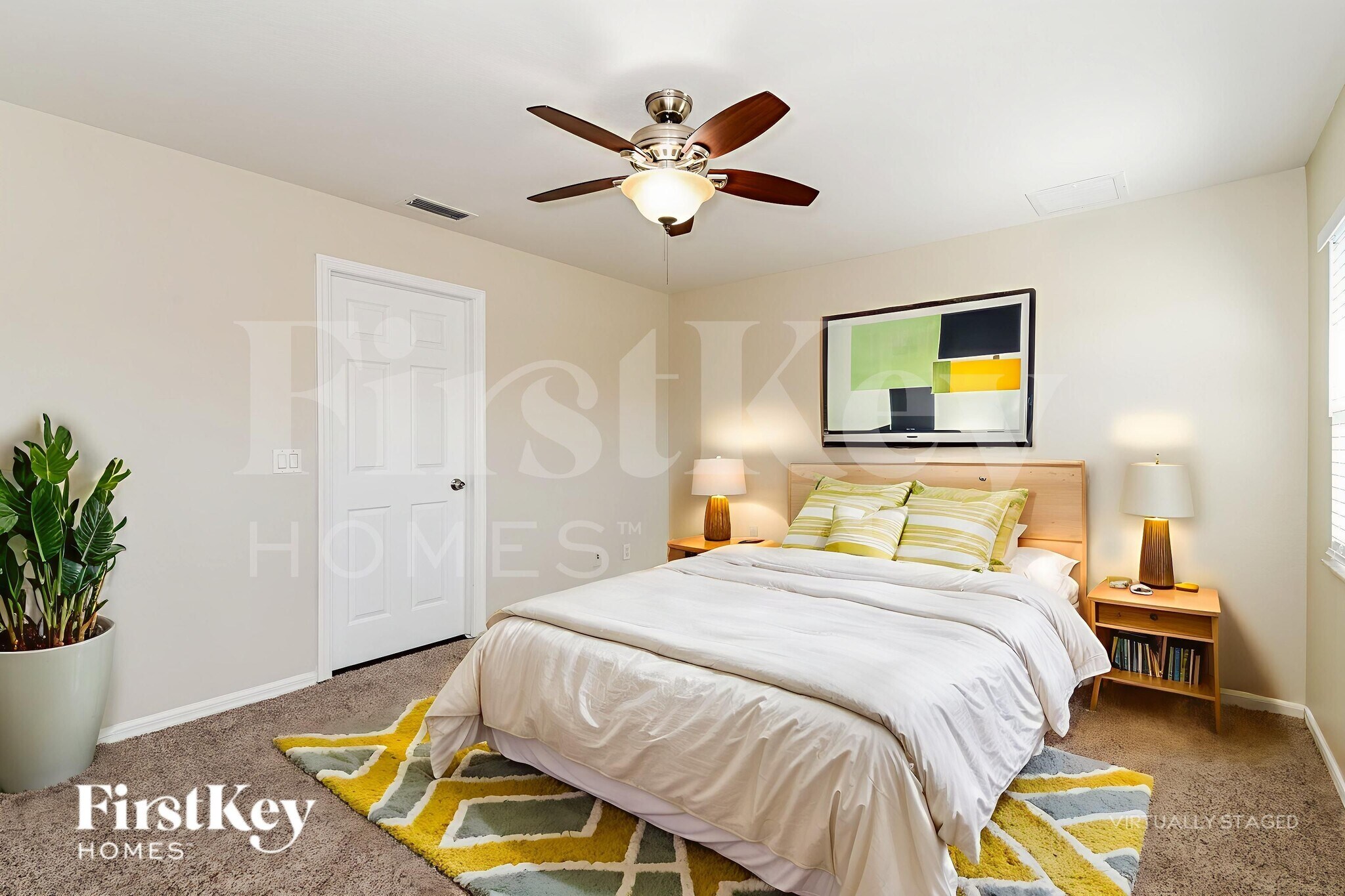 Building Photo - 118 NE 6th Ave