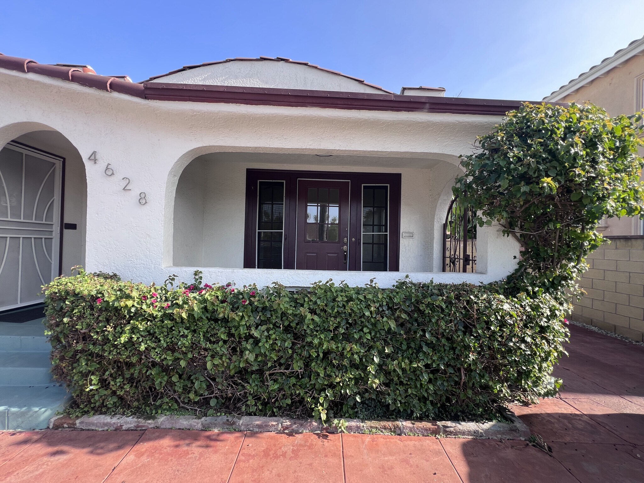 Building Photo - 4628 6th Ave