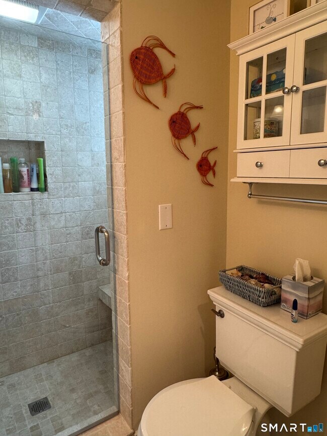 Building Photo - 84 Waterside Ln