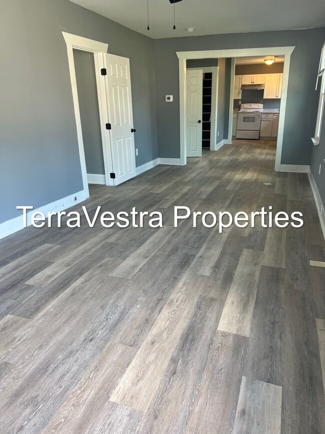 Building Photo - 4 Bedroom Single Family in Pennsville! Eligible for $500 Security Deposit.