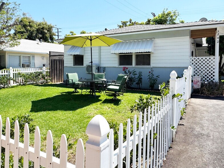 Primary Photo - 5242 Comercio Ave