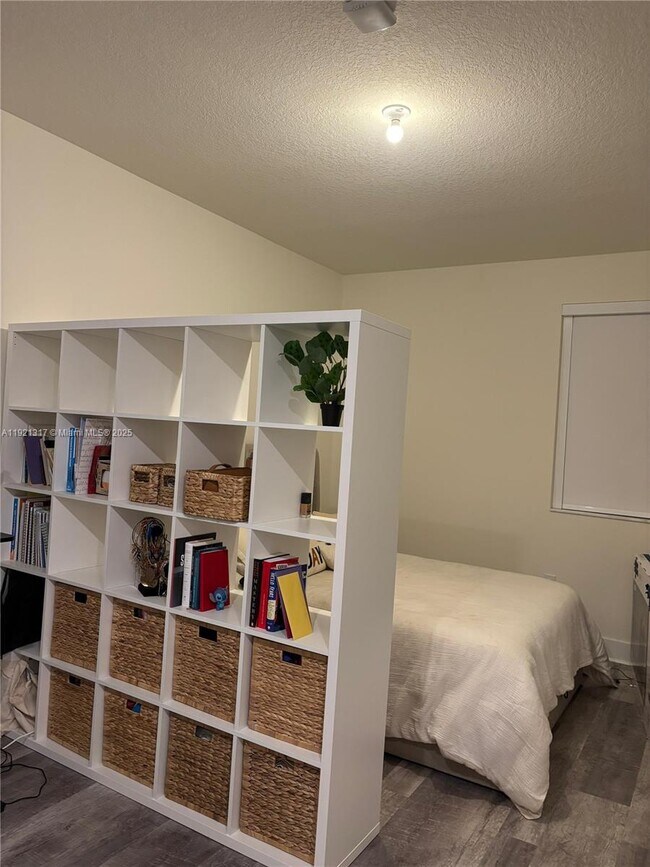 Building Photo - 6502 NW 105th Pl