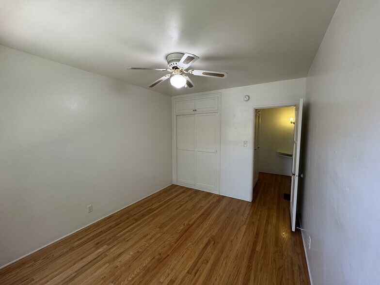 Building Photo - 11653 Magnolia Blvd