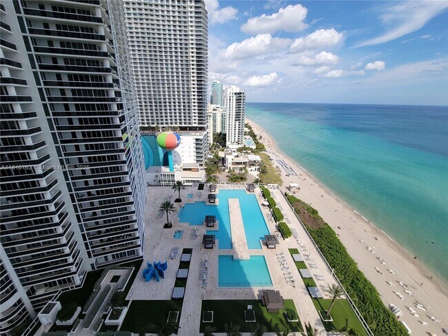 Building Photo - 1830 S Ocean Dr