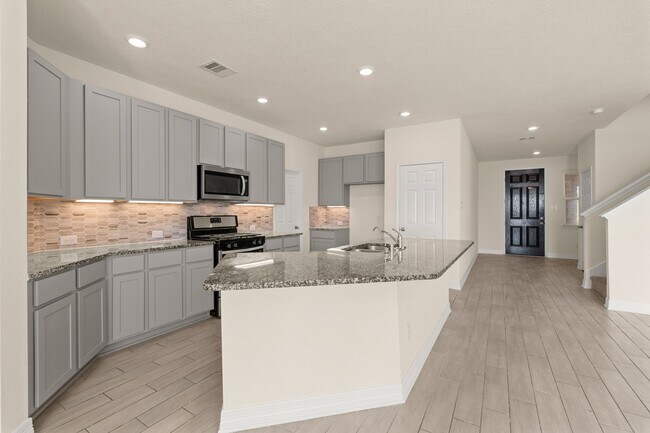 Building Photo - 4822 Hickory Deer Ln