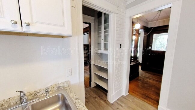 Building Photo - 507 Meigs St