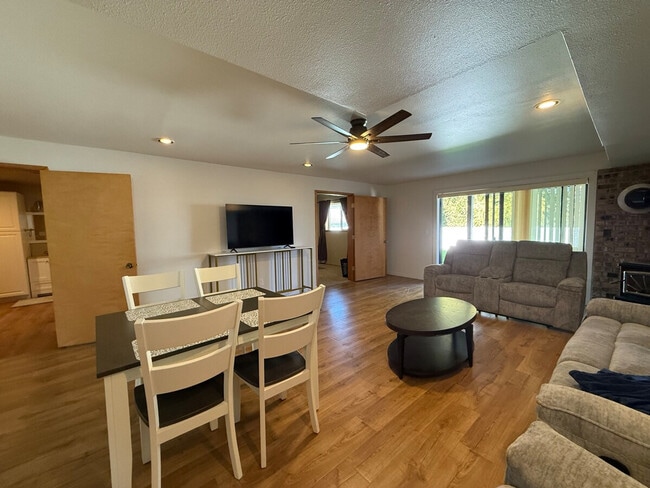 Building Photo - 3404 W 46th Ave