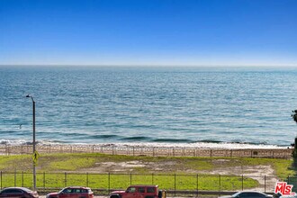 Building Photo - 22609 Pacific Coast Hwy