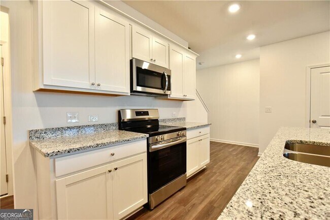 Building Photo - 140 Star Ct