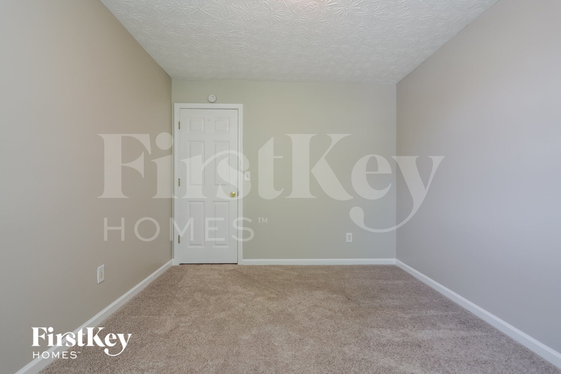Building Photo - 745 Somerset Vale Dr