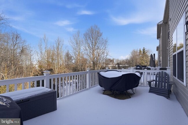 Building Photo - 9052 Isabel Ln