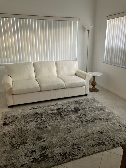 Building Photo - 6000 N Ocean Blvd