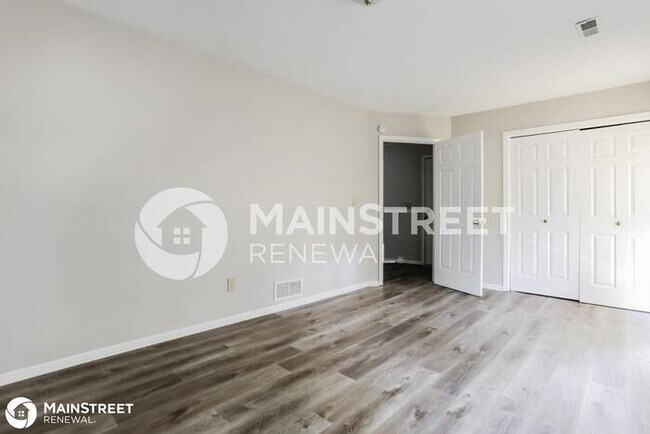 Building Photo - 1405 NE Tawny Drive, LEE'S SUMMIT, MO 64086