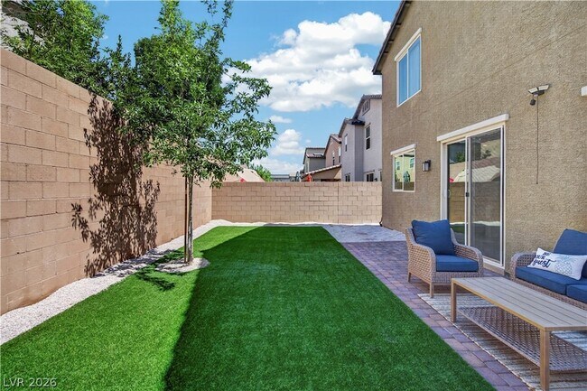 Building Photo - 325 Breve Ct